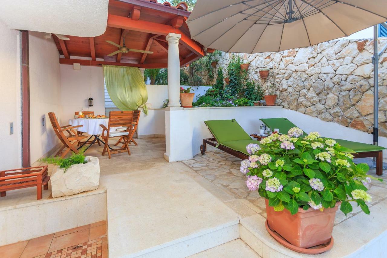 Holiday Home Lola, Sea On A Palm! Heated Pool تروغير الغرفة الصورة