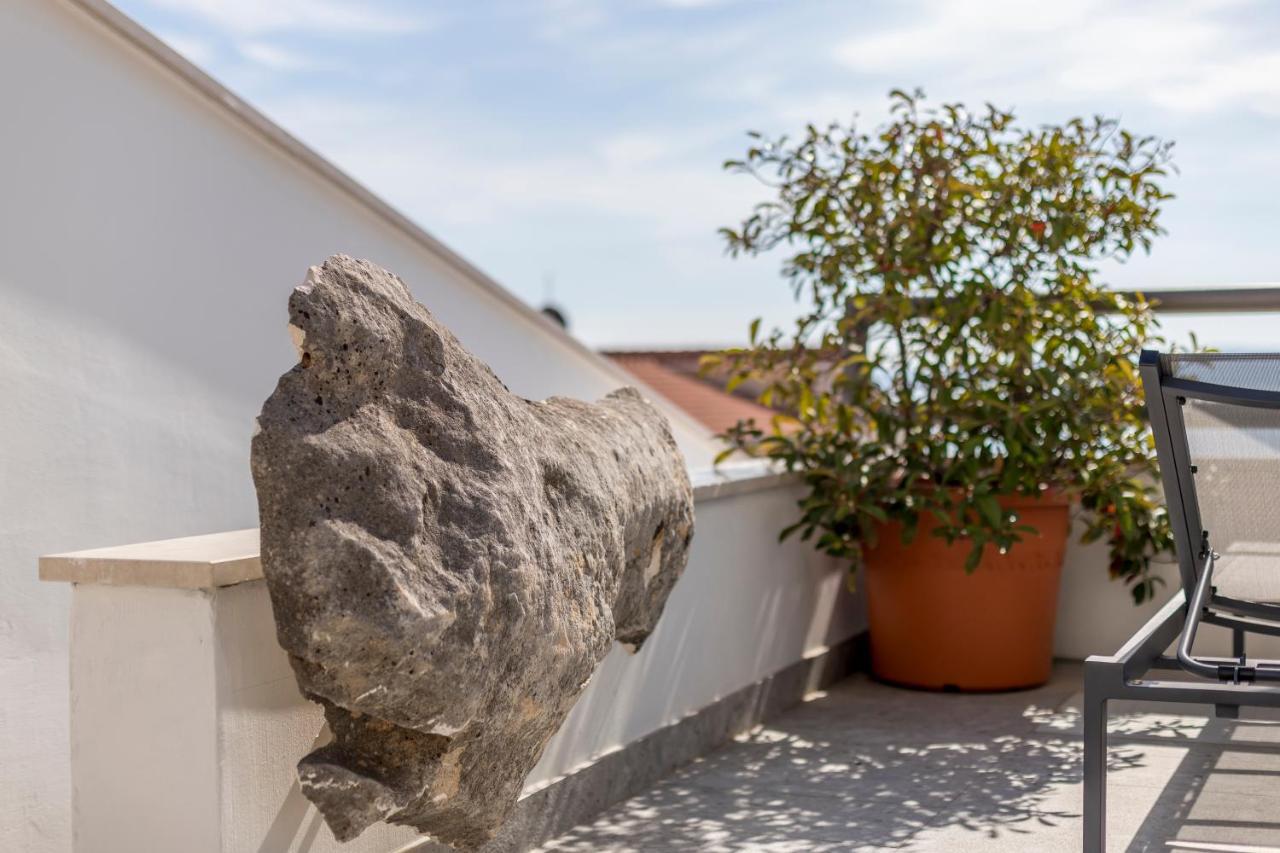 Holiday Home Lola, Sea On A Palm! Heated Pool تروغير المظهر الخارجي الصورة