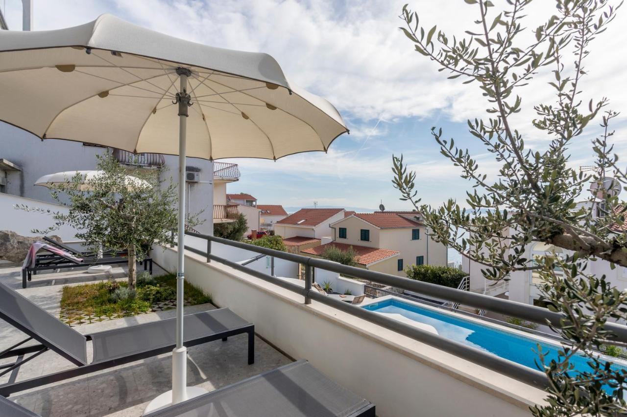 Holiday Home Lola, Sea On A Palm! Heated Pool تروغير المظهر الخارجي الصورة